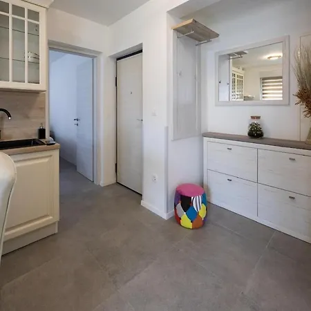 Pablo In Apartment