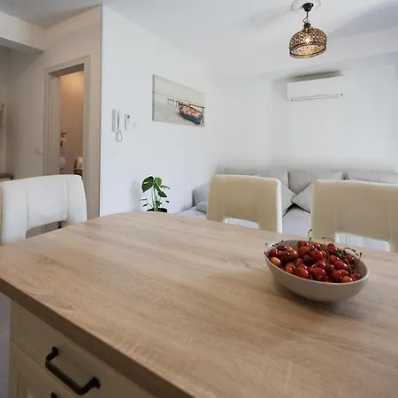 Pablo In Apartment