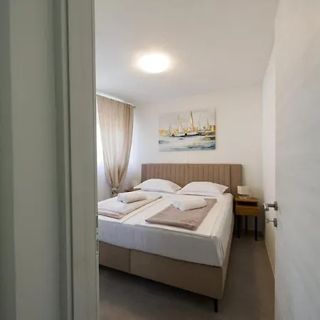 Apartment Pablo In Podstrana