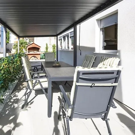 Apartment Pablo In